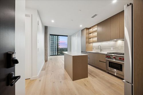 unit-3204-610 Davis St, Austin, TX, 78701-5079 | Card Image