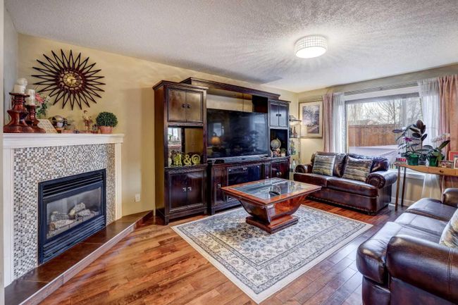 117 Coventry Mews Ne, Home with 4 bedrooms, 2 bathrooms and 4 parking in Calgary AB | Image 10