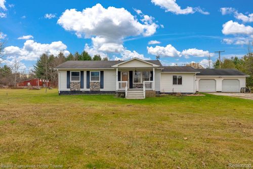 4151 Manning Dr, Burtchville, MI, 48059-1505 | Card Image