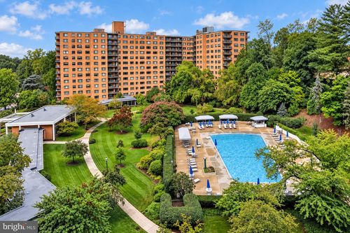 820e-4201 Cathedral Ave Nw, WASHINGTON, DC, 20016-4975 | Card Image
