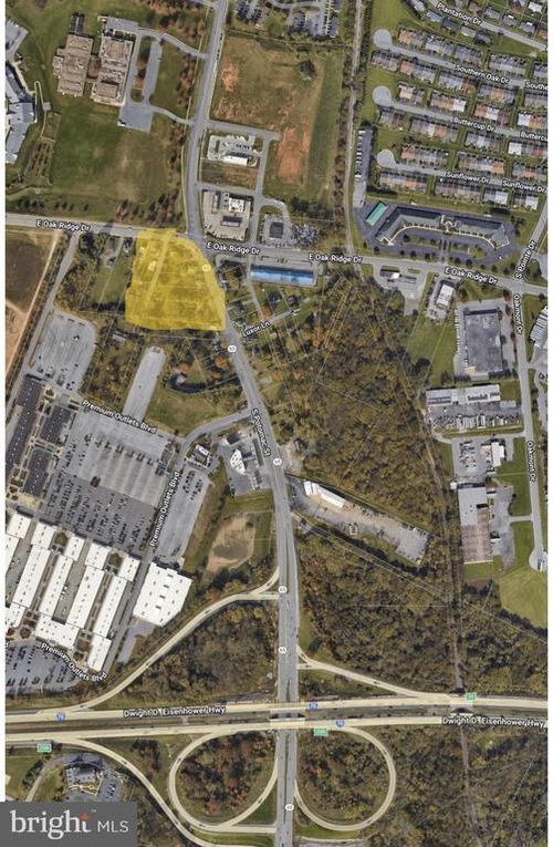 3 W Oak Ridge Dr, HAGERSTOWN, MD, 21740-7301 | Card Image