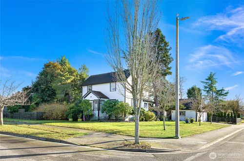 311 Cherry St, Blaine, WA, 98230-5019 | Card Image