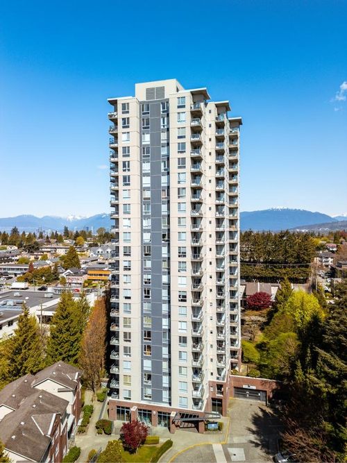 203 - 7077 Beresford Street, Condo with 2 bedrooms, 2 bathrooms and 2 parking in Burnaby BC | Card Image