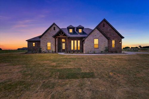 517 Longhorn Dr, Springtown, TX, 76082-3003 | Card Image