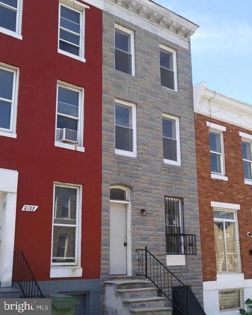 2129 Hollins St, BALTIMORE, MD, 21223-2112 | Card Image