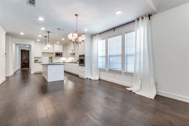 Dining Area | Image 6