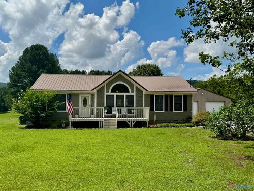 292 J B Hawkins Rd, Gurley, AL, 35748-9610 | Card Image