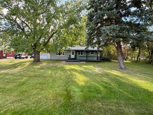 328 S 3rd Ave, Lake Bronson, MN, 56734-3418 | Card Image