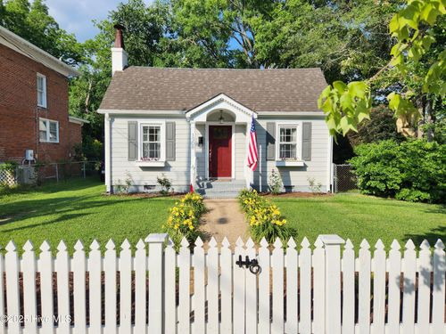 1508 National Ave, New Bern, NC, 28560-3134 | Card Image