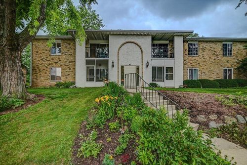 e-41 Golf Course Rd, Madison, WI, 53704-1482 | Card Image