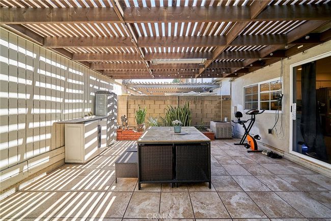 16011 Sugarpine Ln, Townhouse with 4 bedrooms, 3 bathrooms and 2 parking in Cerritos CA | Image 30