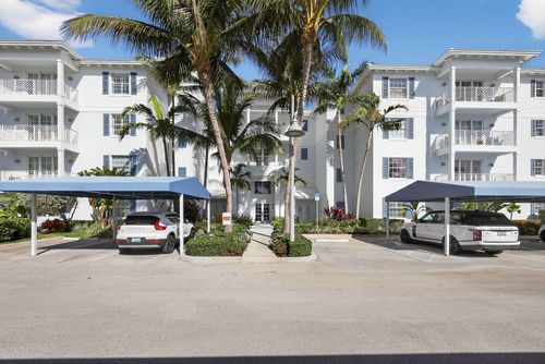 915 Bay Colony Dr S, Juno Beach, FL, 33408-2187 | Card Image