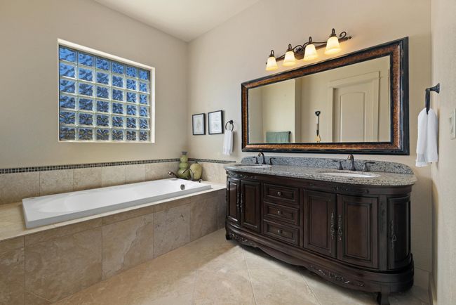 306 Bridgepoint Dr, House other with 5 bedrooms, 6 bathrooms and null parking in Kingsland TX | Image 11