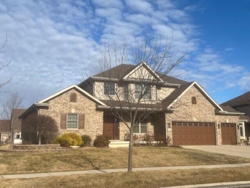 10406 Silver Maple Dr, Saint John, IN, 46373 | Card Image