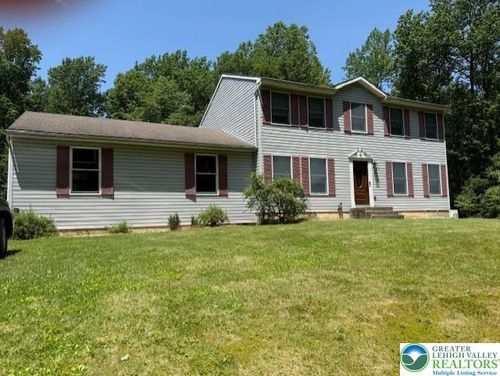 9155 N Loop Rd, Slatington, PA, 18080-3612 | Card Image