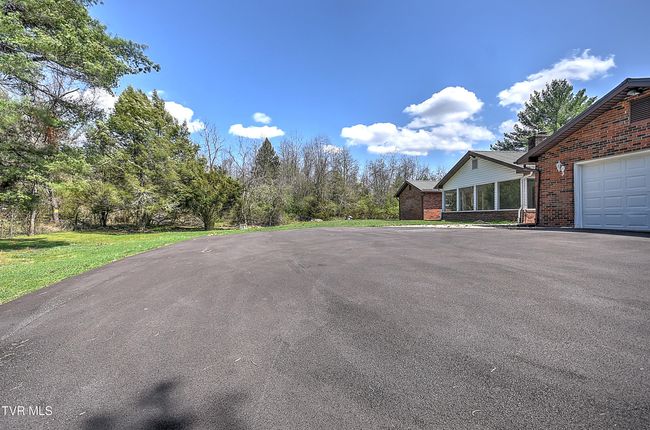646 Meadow View Rd, House other with 4 bedrooms, 2 bathrooms and null parking in Bristol TN | Image 47