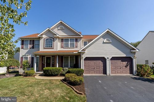 324 Hawthorne Dr, Denver, PA, 17517-1721 | Card Image