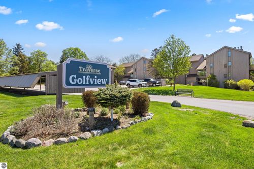 27-5542 Golfview Court, Williamsburg, MI, 49690 | Card Image