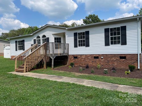 1201 Forest Ridge Rd, Bessemer City, NC, 28016-6685 | Card Image