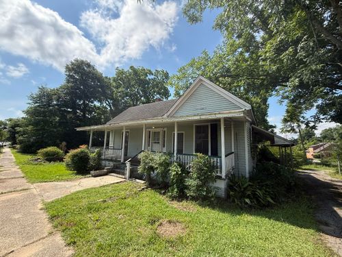 121 W Baruch Street, Denmark, SC, 29042 | Card Image