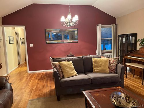 3610 Locust Ave, Seaford, NY, 11783-2400 | Card Image