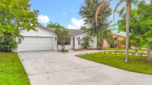 635 Kingbird Cir, Delray Beach, FL, 33444-1935 | Card Image
