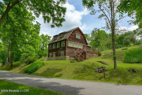193 Cranberry Run Rd, Zion Grove, PA, 17985-9556 | Card Image