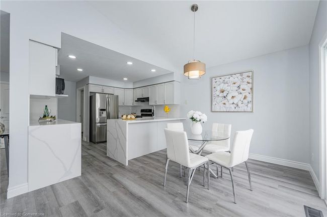 830 Brandenburg Blvd, House other with 4 bedrooms, 4 bathrooms and 4 parking in Waterloo ON | Image 14