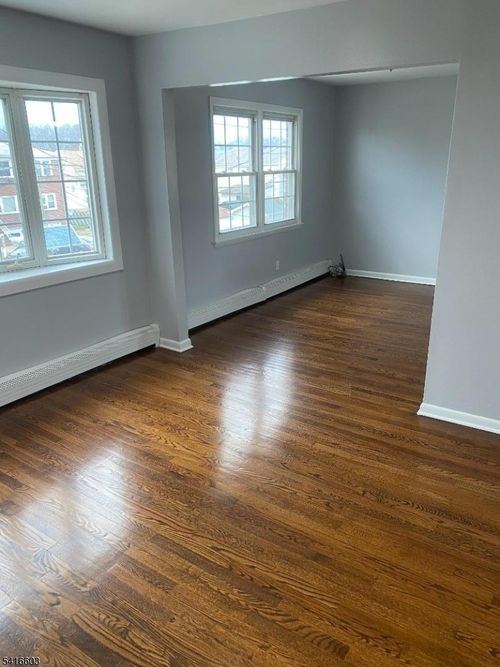 409 Gable Ln, Linden, NJ, 07036-4515 | Card Image