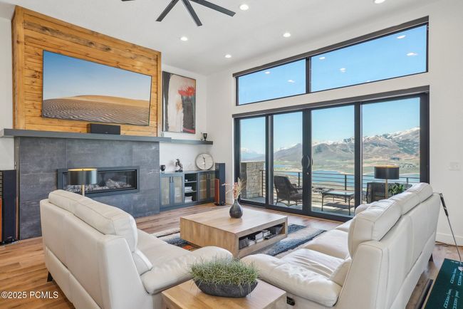 11332 N White Tail Ct, Home with 4 bedrooms, 4 bathrooms and null parking in Hideout UT | Image 4