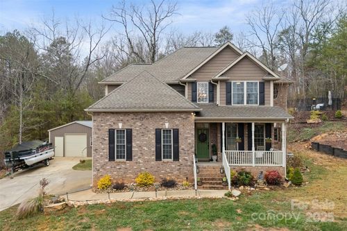 244 Mark Ryan Ln, Dallas, NC, 28034-8803 | Card Image