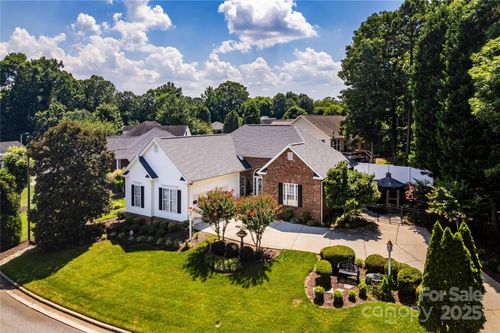 2218 Wednesbury Ct, Kannapolis, NC, 28083-1900 | Card Image