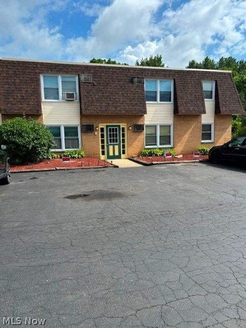 3033 & 3029 Fredrick Drive, Youngstown, OH, 44505 | Card Image