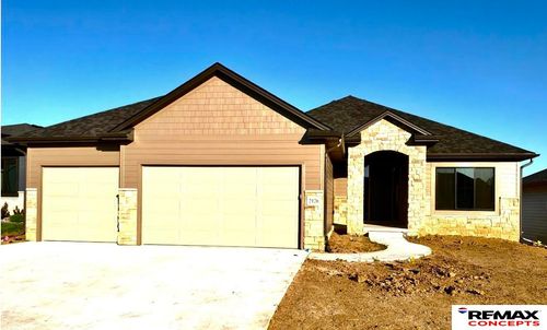 2126 Milrose Branch Rd, Lincoln, NE, 68520-1534 | Card Image