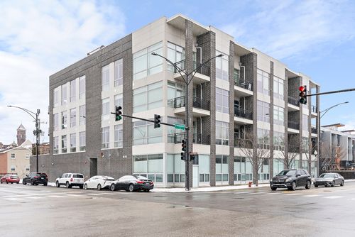 apt-201-5 N Oakley Blvd, Chicago, IL, 60612-2229 | Card Image