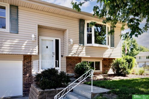 10734 Borman Circle, Omaha, NE, 68127 | Card Image