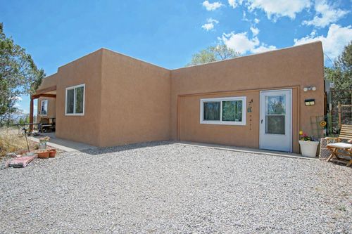 2 Detrias Ct, Edgewood, NM, 87015-9806 | Card Image