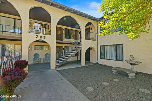 apt-7-703 S 38th Ave, Yakima, WA, 98902-3967 | Card Image