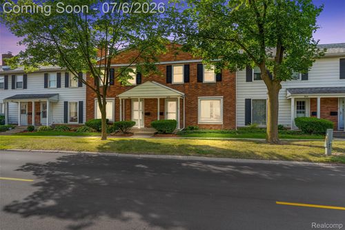 906 E Kearsley St, Flint, MI, 48503-6119 | Card Image