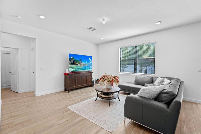 5850 Se Sky Blue Circle, House other with 5 bedrooms, 3 bathrooms and null parking in Stuart FL | Image 11