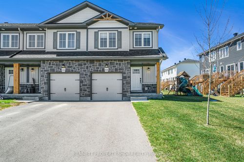 63 Whitcomb Cres, Smiths Falls, ON, K7A0C1 | Card Image