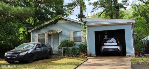 428 Oneida Ave, Jackson, MS, 39212-5245 | Card Image