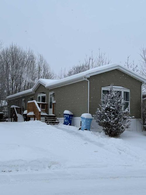 125 Jackpine Way, Fort Mcmurray, AB, T9K1A6 | Card Image