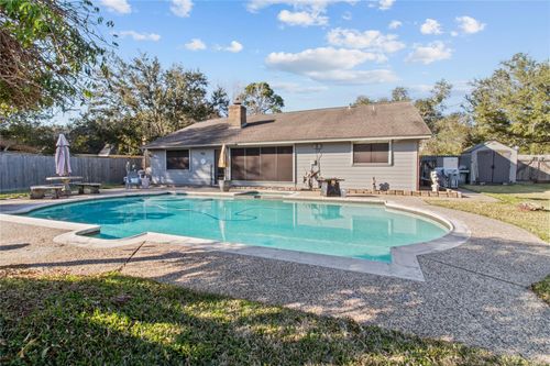 9 Colony Sq, Angleton, TX, 77515-3643 | Card Image