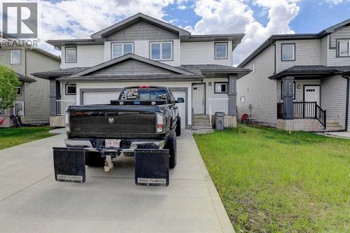 8445 101 Ave, Grande Prairie, AB, T8X0R1 | Card Image