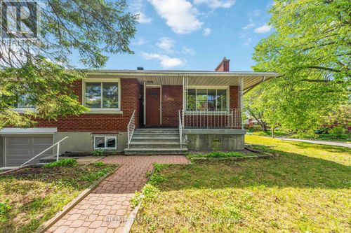 1530 Clementine Boulevard W, Ottawa, ON, K1H8G3 | Card Image
