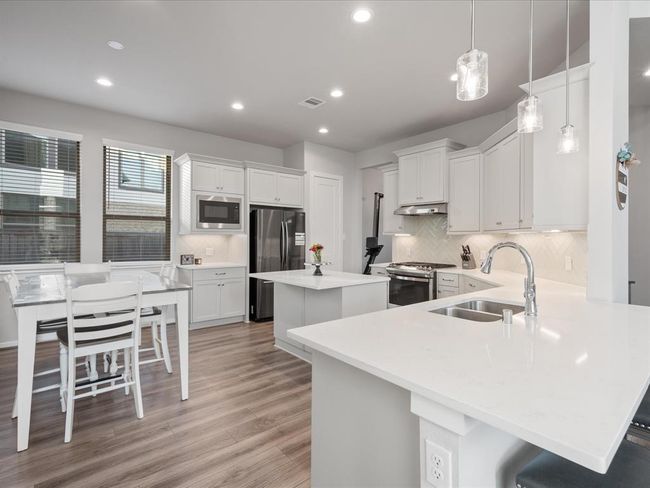 9715 Migrant Hawker Ct, House other with 4 bedrooms, 3 bathrooms and 2 parking in Conroe TX | Image 10