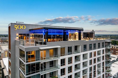 c2t-500 W Trade St, Charlotte, NC, 28202-1159 | Card Image