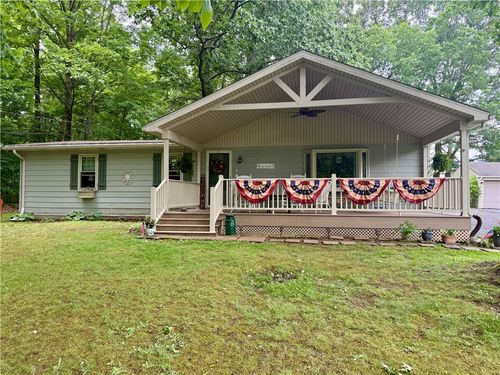 125 Sequoia Dr, Lehigh Twp, PA, 16001 | Card Image
