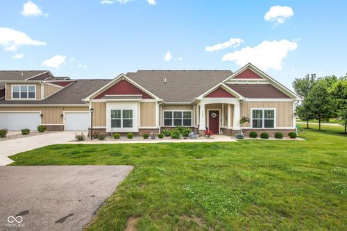 4400 W Preserve Pass, New Palestine, IN, 46163-5521 | Card Image